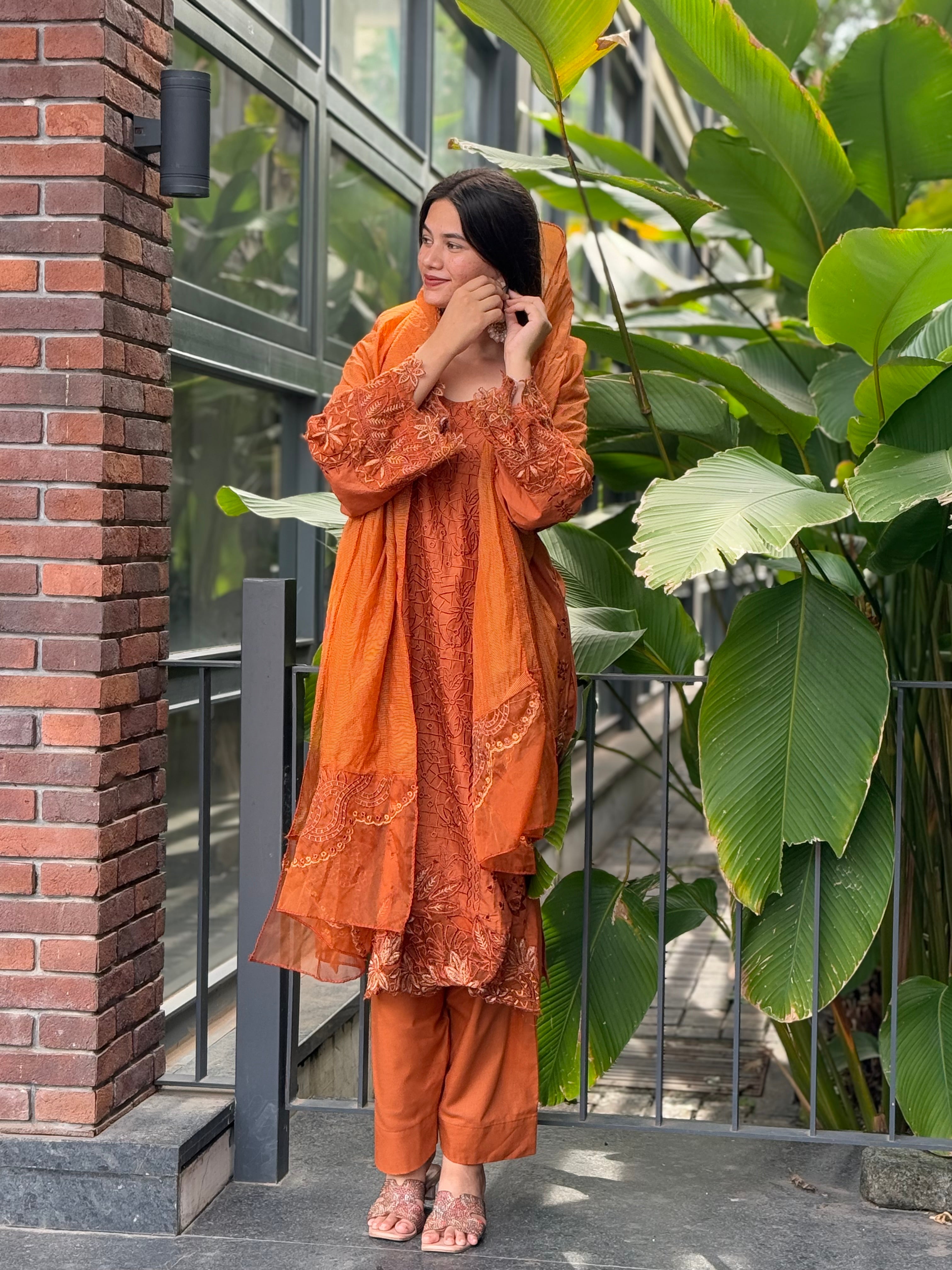 New Vibrant Orange Paksuit 3844