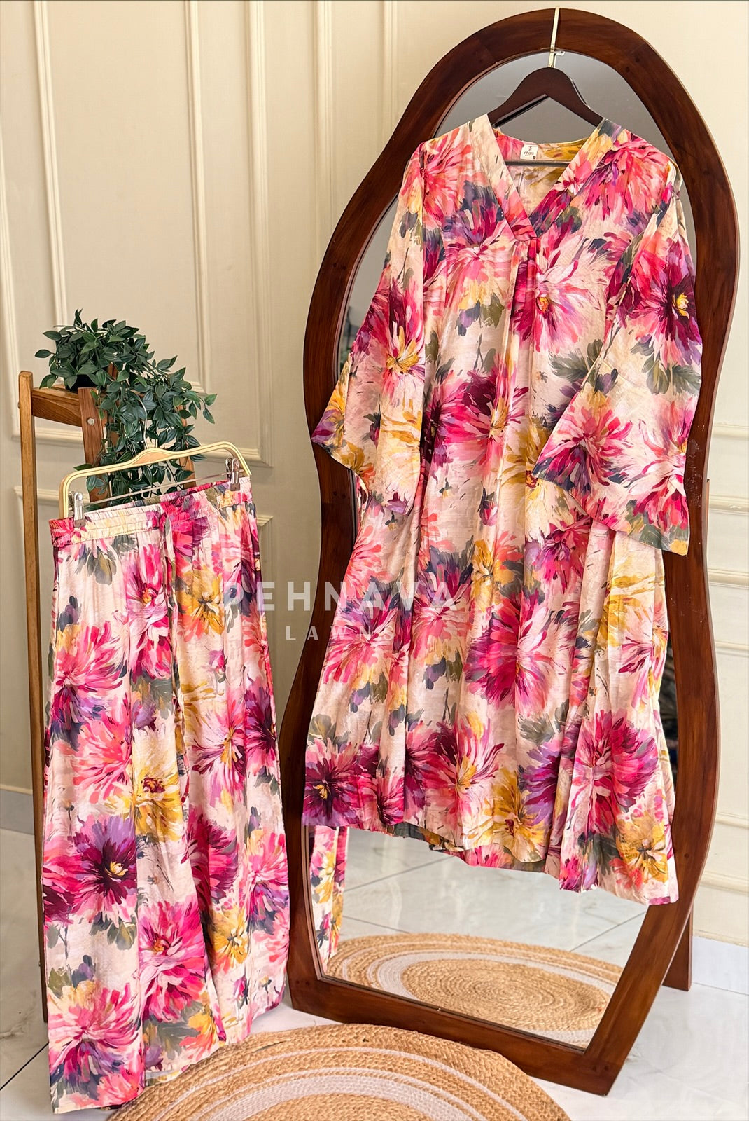 V-Neck Printed Co-ord Set