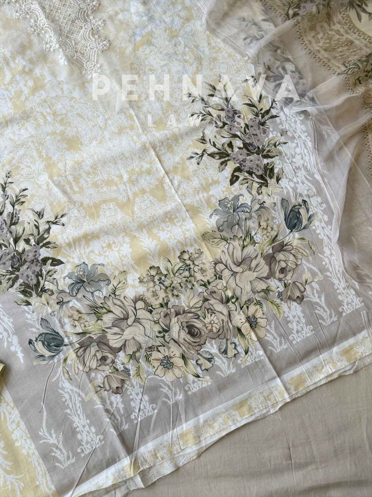 Signature Floral Printed Lawn Unstitched Suit-1895