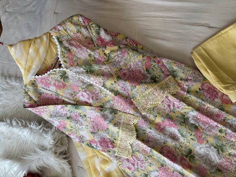 Lace Trimmed Floral Suit-Set-5002