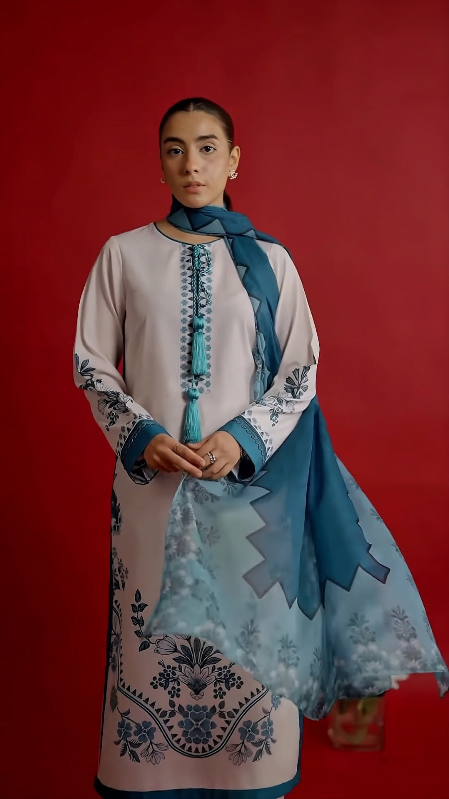 Soft Crepe Lace Suit Set