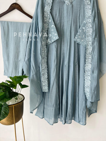 Chanderi Bell-Sleeve Embroidery Ensemble-16551