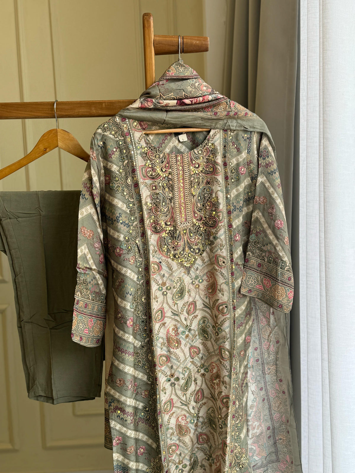 Stunning muslin suits with color options-202