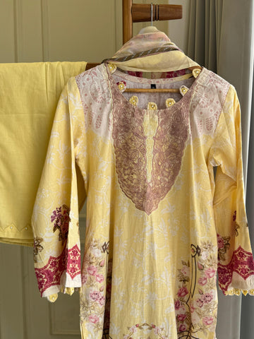 Trendy Pakistani Casual suit-4576