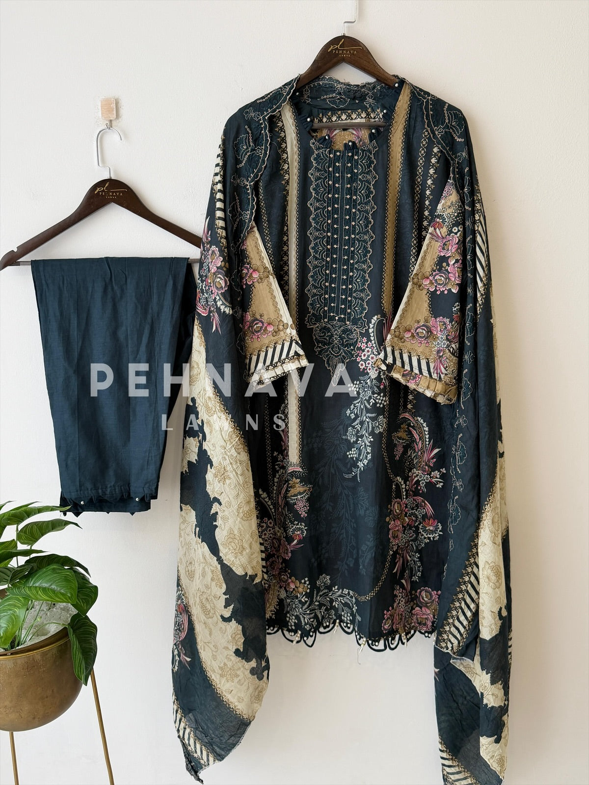 Signature stitched Suit-406 Blue
