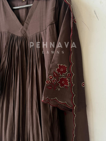 Handworked pleated suit [6-8 Days Dispatching Time] - Pehnava Lawns