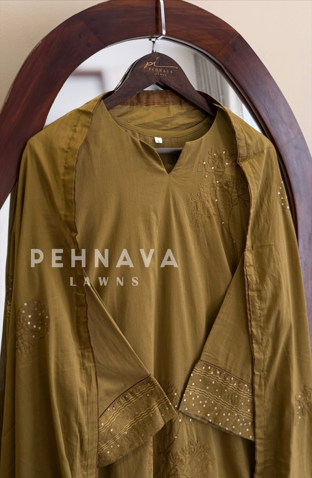 Detailed Embroidered Cotton Three Piece Suit 8116