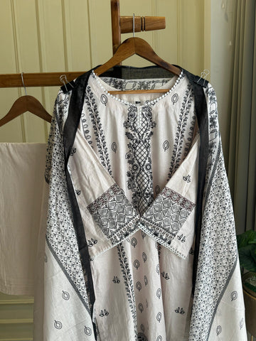 New Ready to Wear Pak-Suit-6