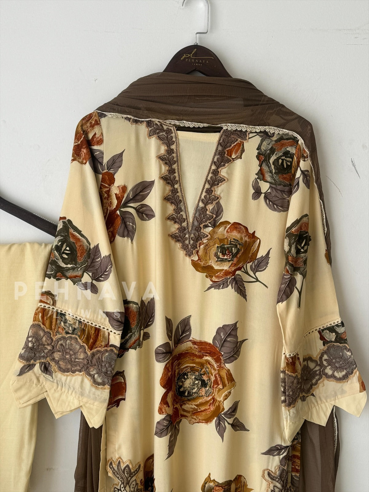 Floral Embroidery Kurtha Set-Cream LRC 143/11937