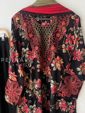 New Floral Embroidery Kurtha Suit Set-LRC 272