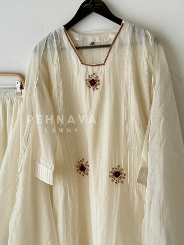 Premium Mul-Chandheri Handworked Suit - Pehnava Lawns