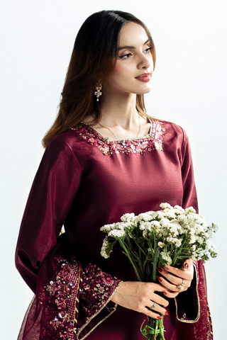 Manahil Lakhani Marilyn Festive suit