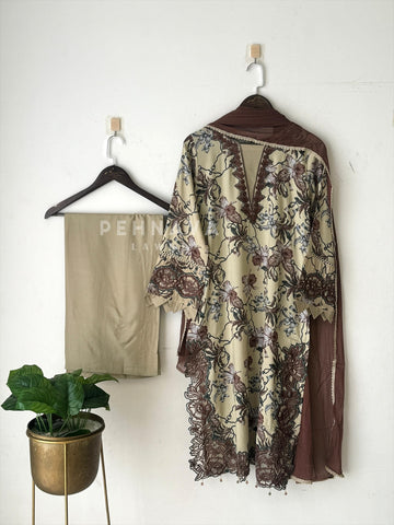 Floral Embroidery Kurtha Set-Brown LRC 143 - Pehnava Lawns