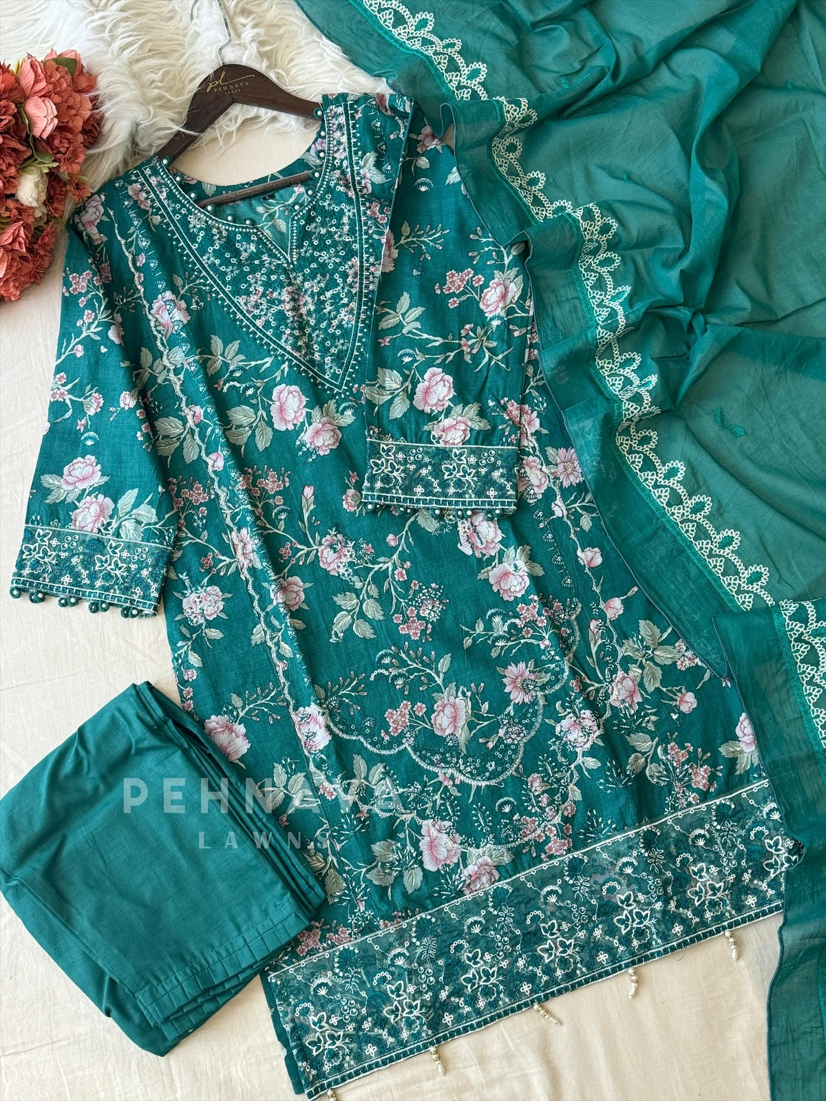 Classic Floral Embroidery Cotton Suit Set-1472