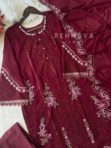 Classic Floral Embroidery Set-5560