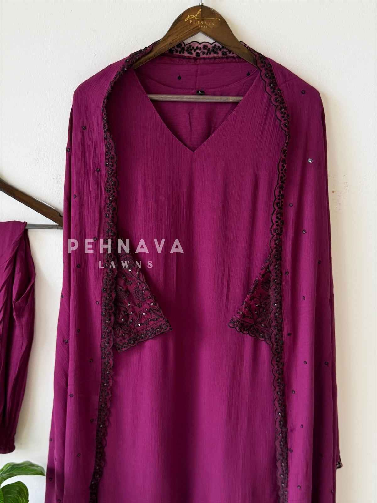 Lace‑Trimmed Embroidered Ensemble-16344