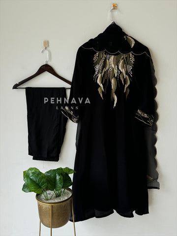 Threaded Leaves Ensemble-4073 - Pehnava Lawns