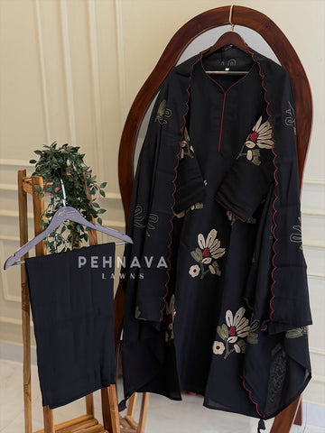 Floral Embroidered Suit Set 2006