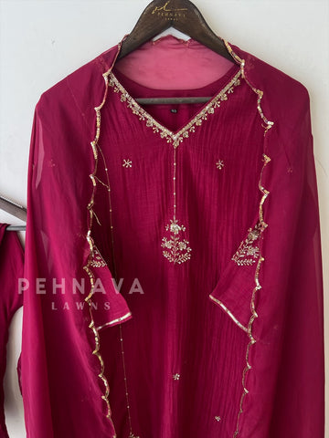Zari Detailed chandheri suit - Pehnava Lawns