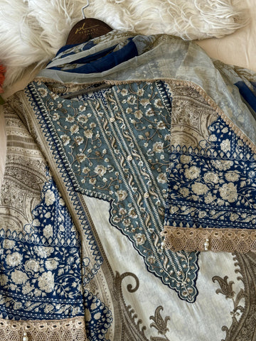 Lace detailed Blue&White Printed Pakistani Suit-1362