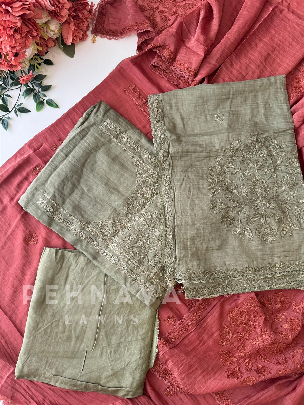 Premium Mulchanderi Embroidered Suit - Pehnava Lawns