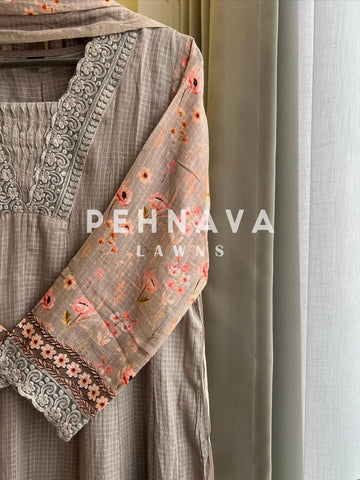 Grace Cota Check Suit Set