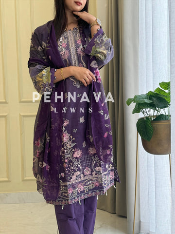 New Fully Embroidered Ready to Wear Suit - Pehnava Lawns