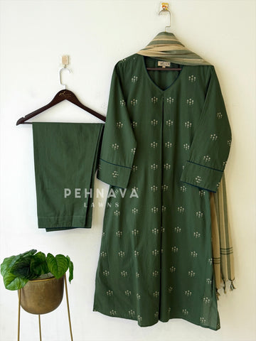 Pin-tuck Embroidered Three Piece Set 520811
