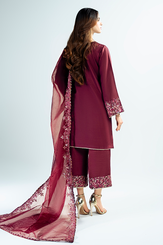 Manahil Lakhani Marilyn Festive suit