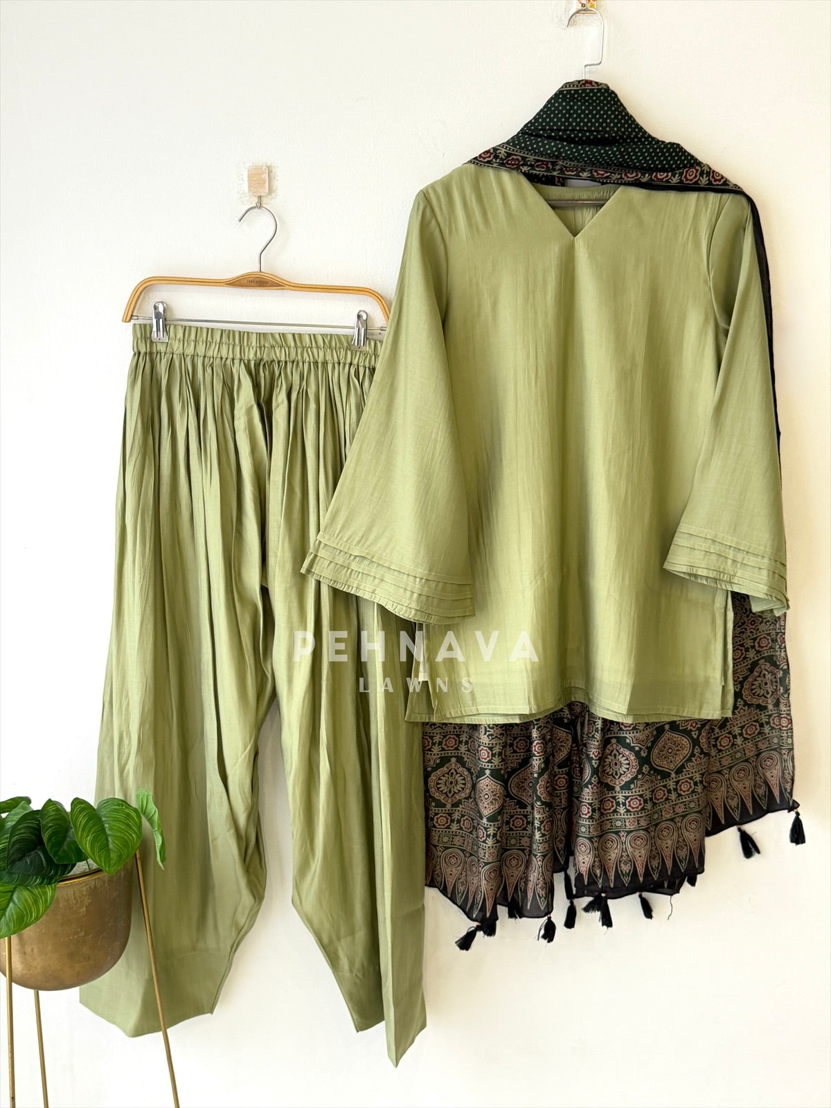 Farshi Shalwar Set with Printed Dupatta B269