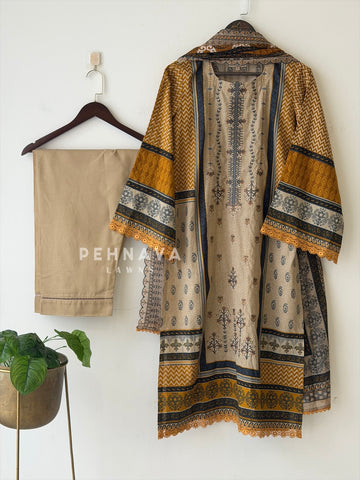 Signature Embroidered Lawn Unstitched Suit-3581