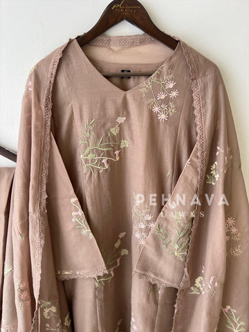 Embroidered Floral Kurta with Lace‑Trim Suit-4138 - Pehnava Lawns