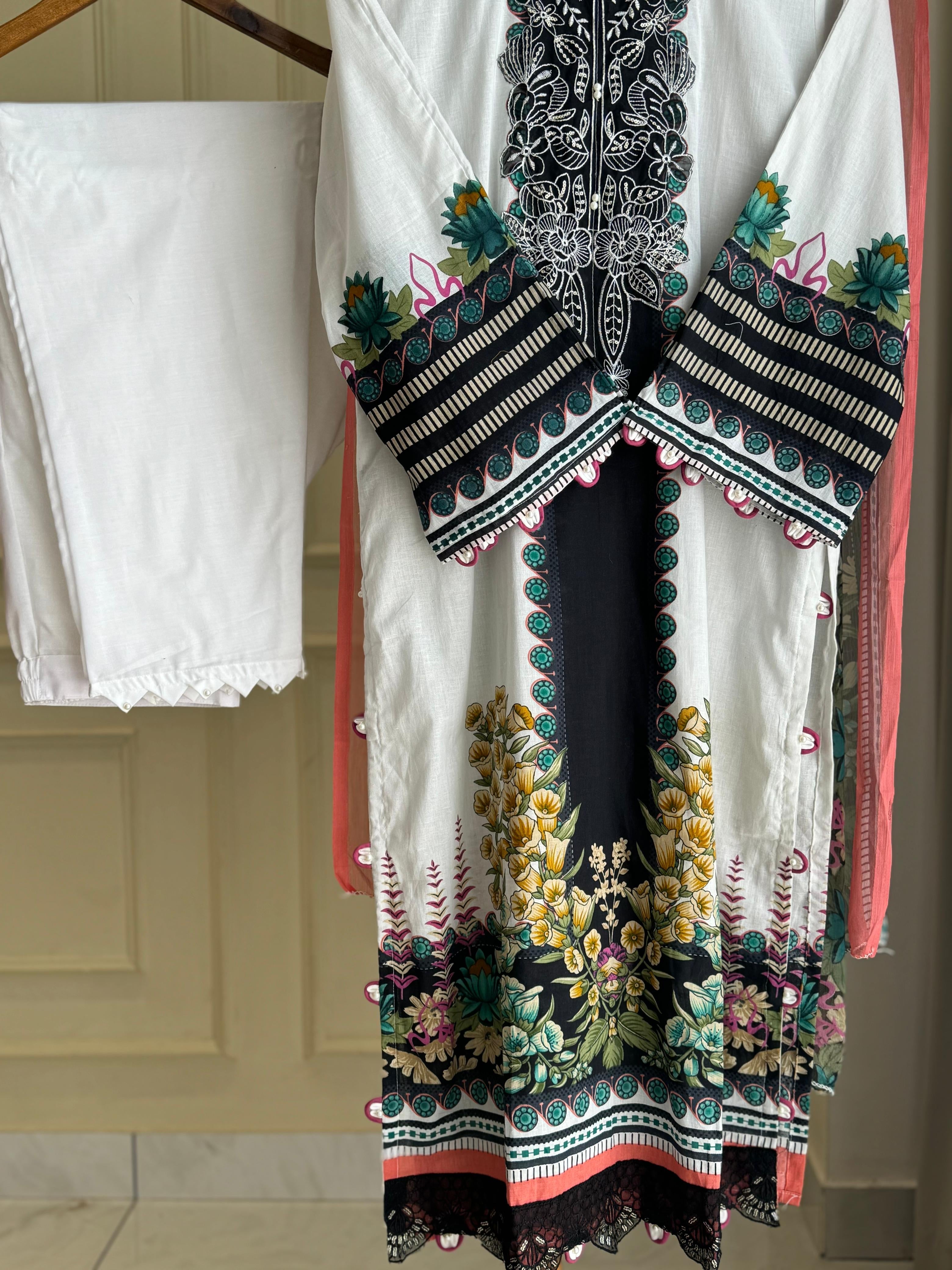 New Ready to Wear Pak-Suit-003