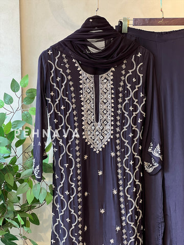 Heavily Handworked bottom with Pure Chiffon Dupata