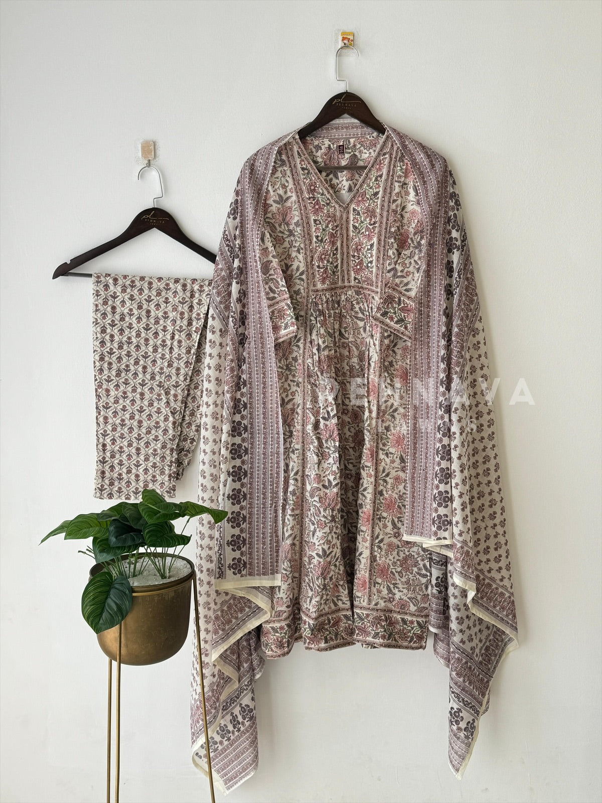 Printed Cotton Suit with Dupatta-18546 - Pehnava Lawns