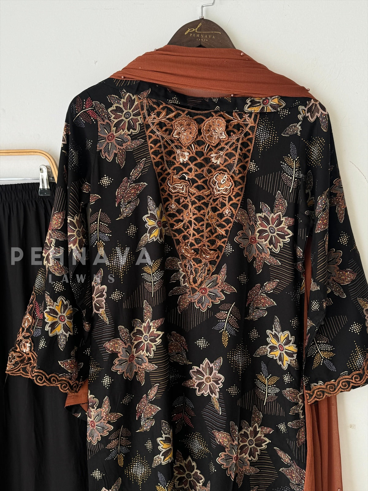 New Floral Embroidery Kurtha Set-143