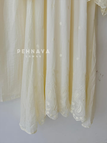 Scalloped EmbroideredThree Piece Set 5248