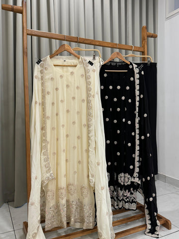 Heavy hand-worked suit Black&White