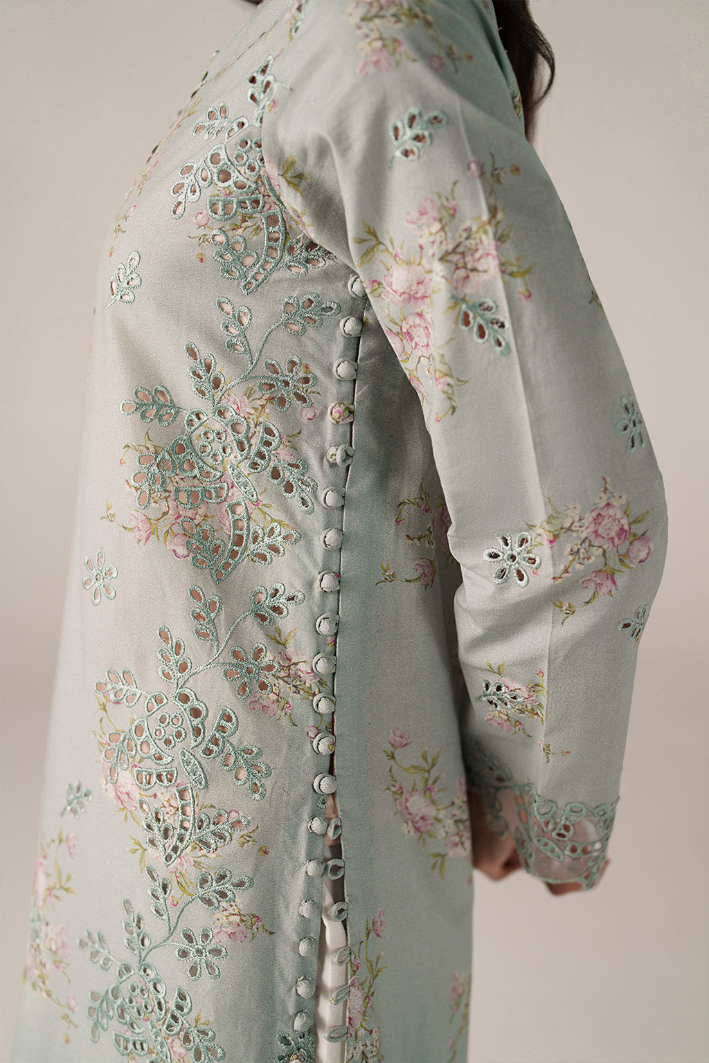 IZNIK Embroidered Printed Lawn SS-12 - Pehnava Lawns