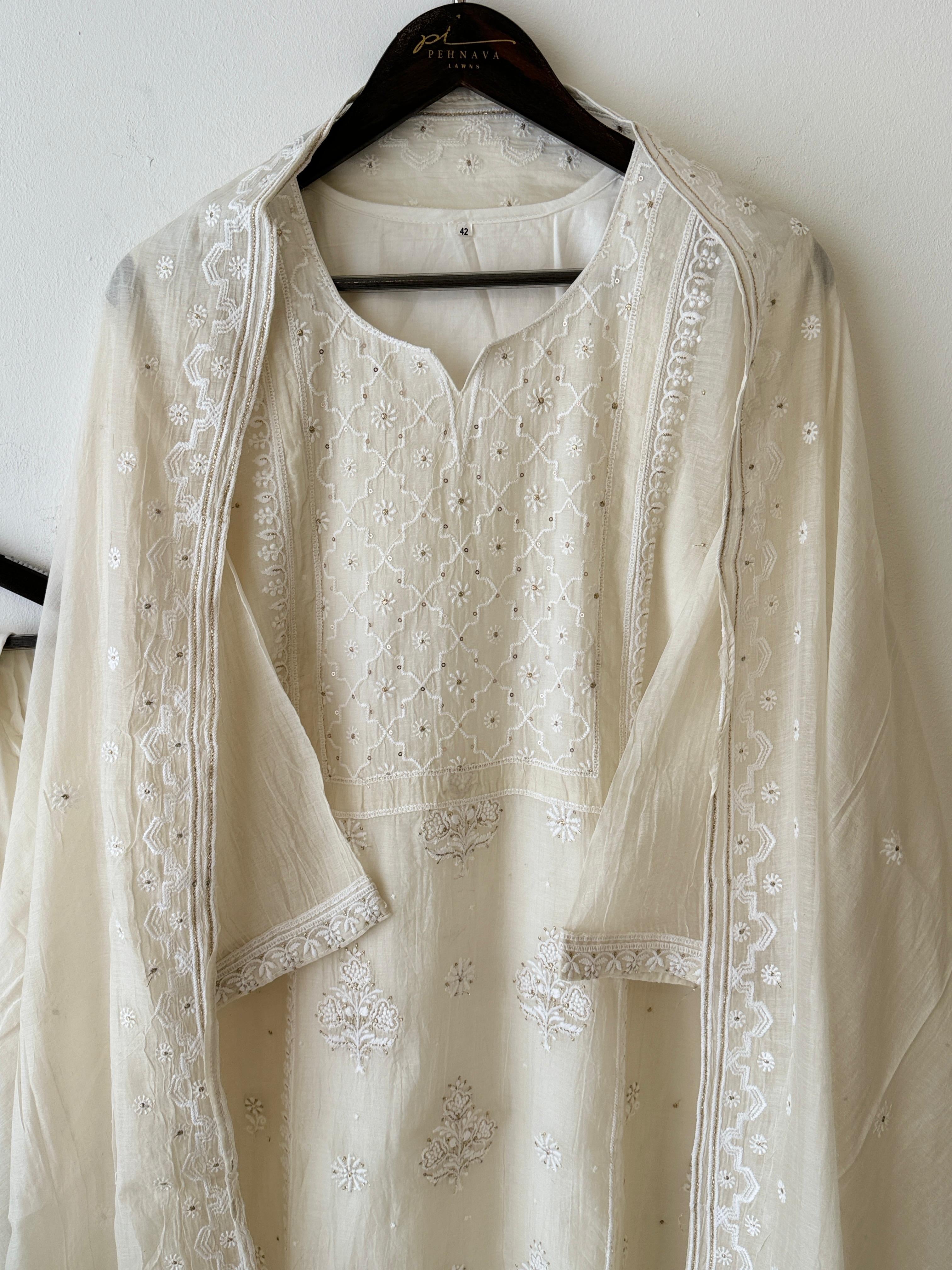 Stylish Embroidered Mulchandheri Suit - 4903