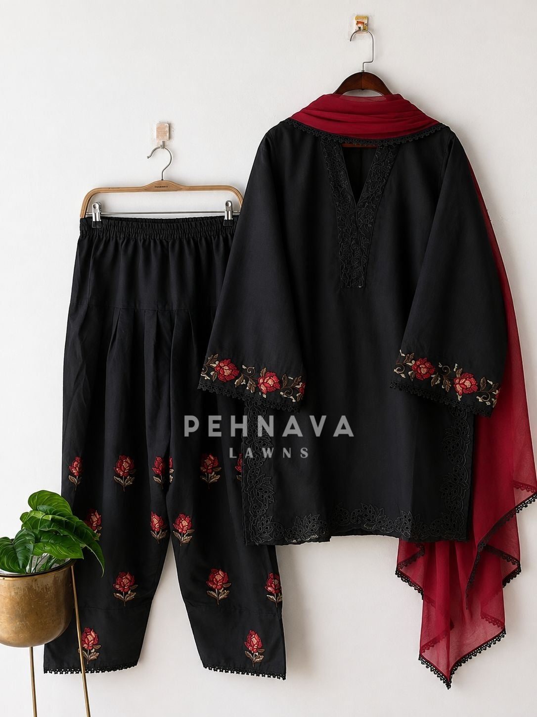 Floral Embroidered Farshi Salwar