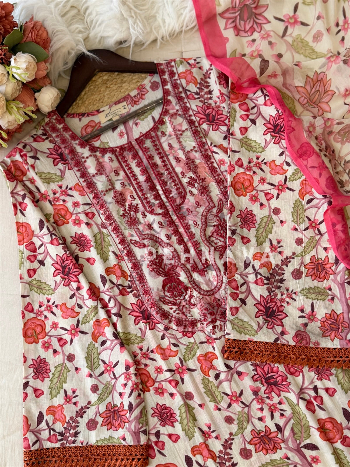 Signature Printed Lawn Unstitched Suit 1551