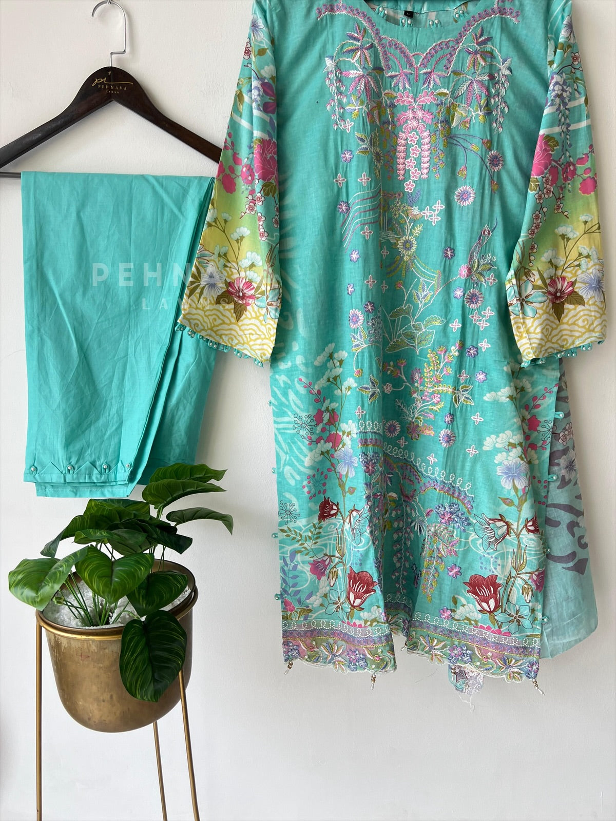 Embroidered Lawn Suit with Scallop Dupatta-1702 - Pehnava Lawns