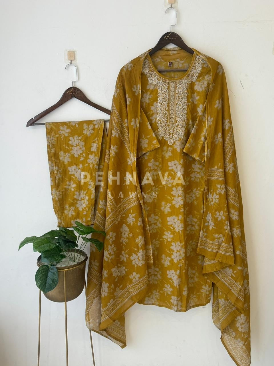 Floral Embroidery Suit Set-18233 - Pehnava Lawns