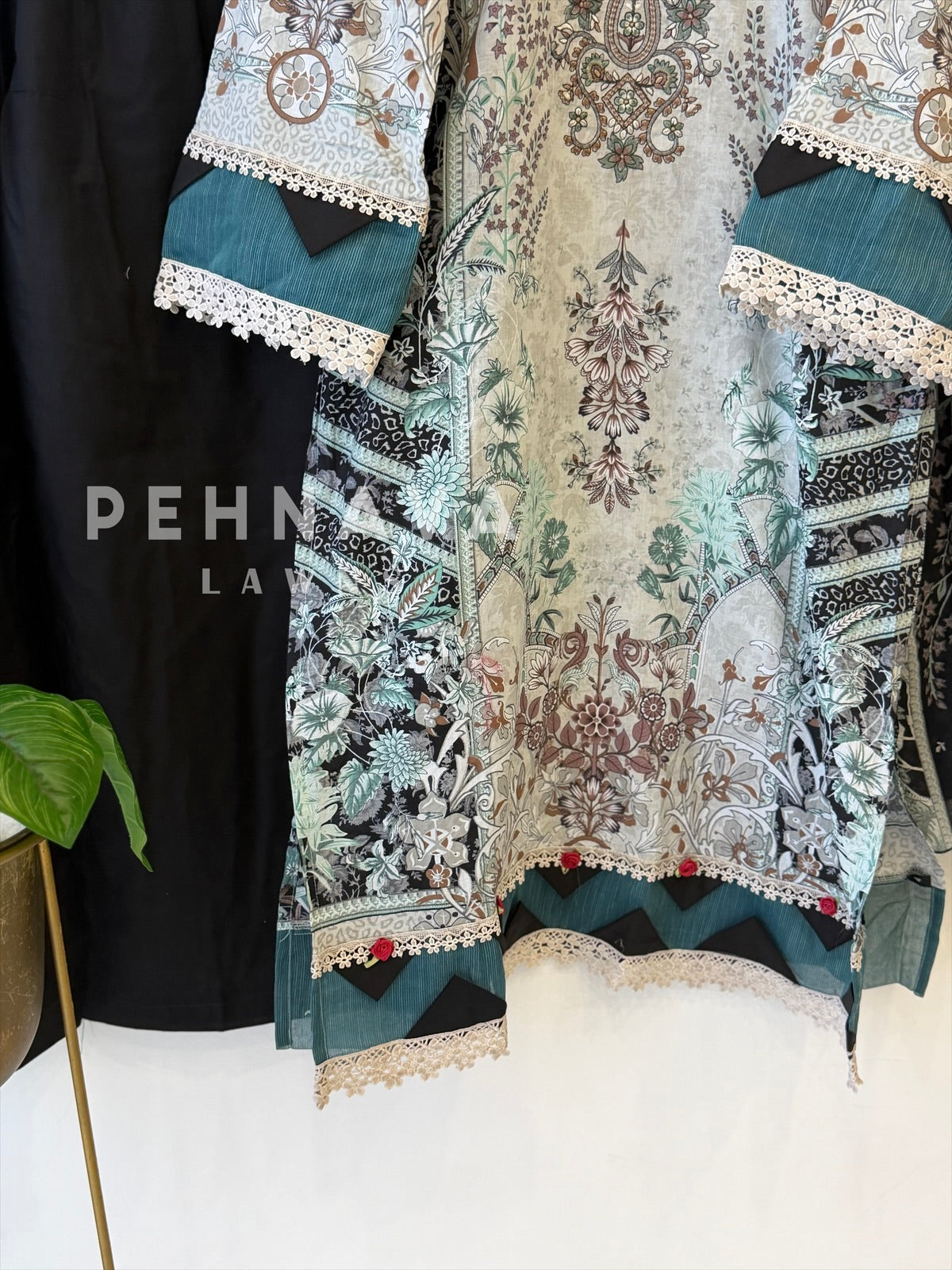Embroidered Casual Ready To Wear Suit 008