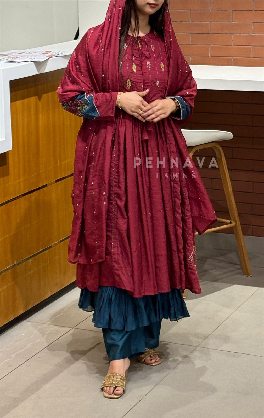 Appliqué Detail Suit 6100 - Pehnava Lawns