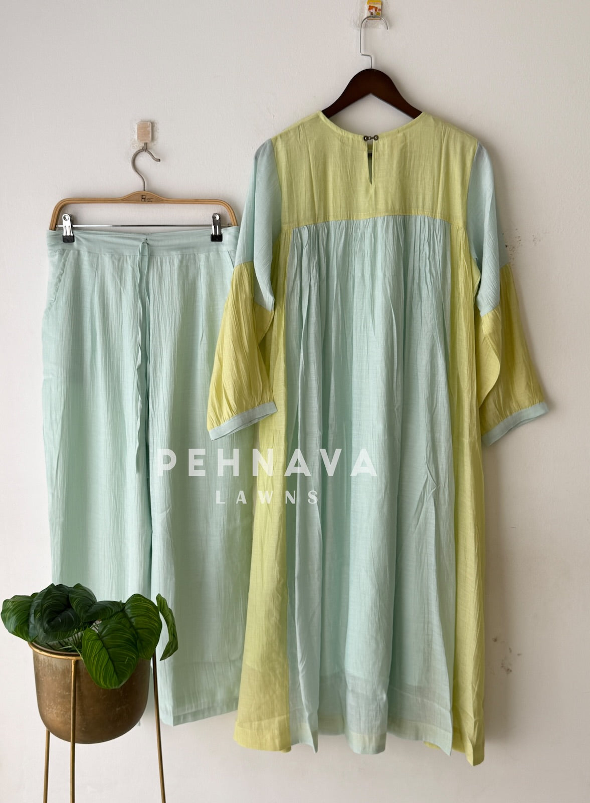 Colour-Blocked Flared Co-ord Set 2197
