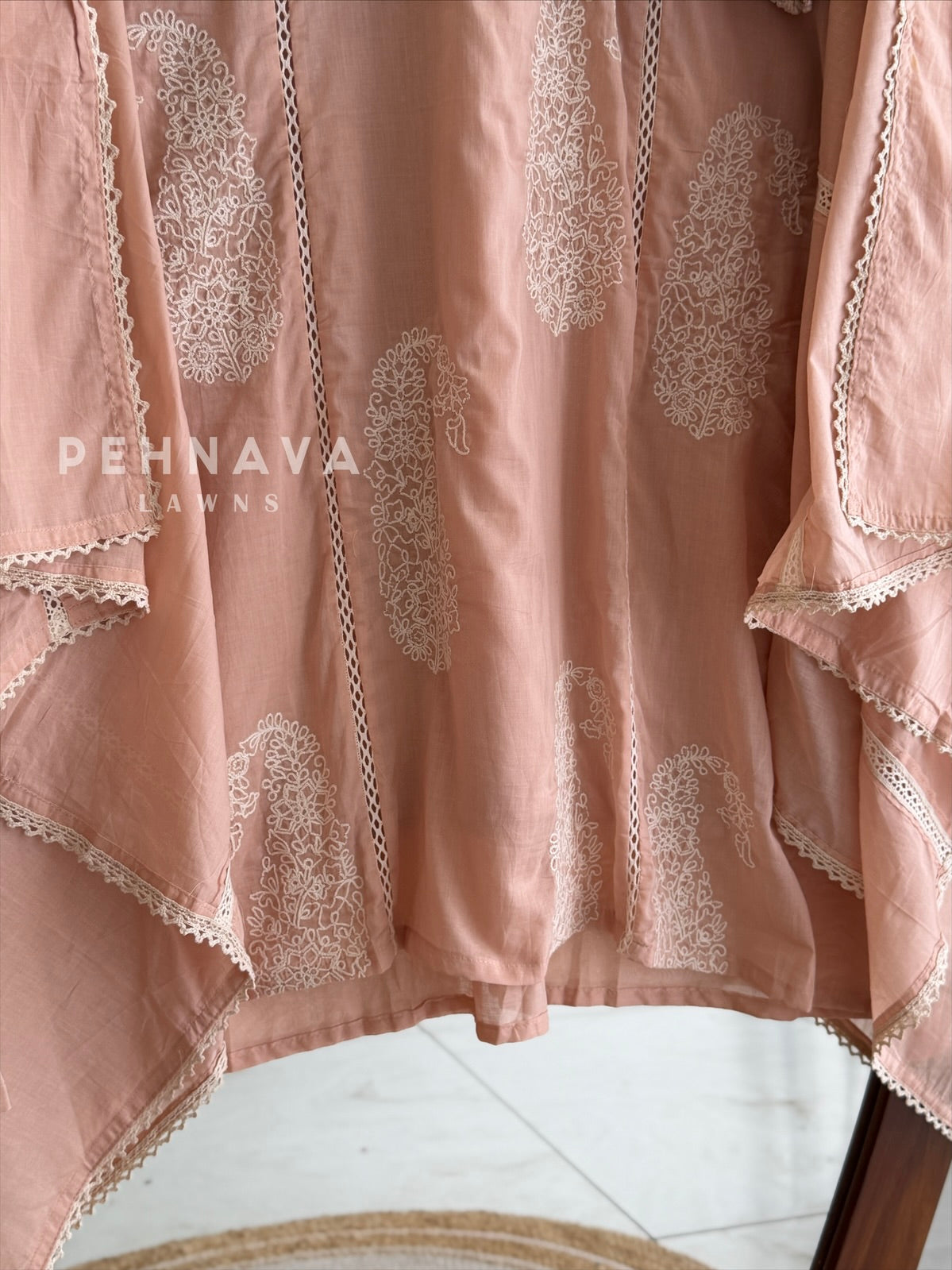 Mulcotton Embroidered Suit B106