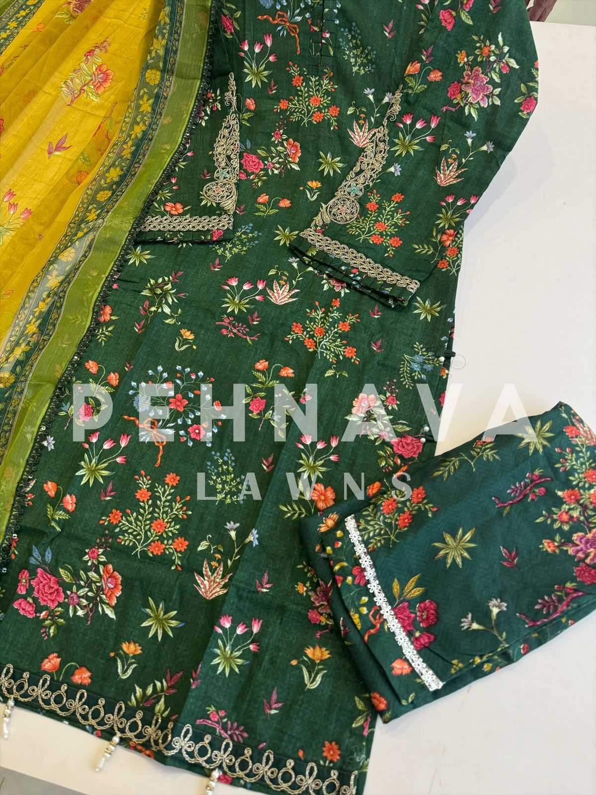Floral Printed Ethnic Pak-Suit Ft. Chiffon/Cotton Dupatta-226