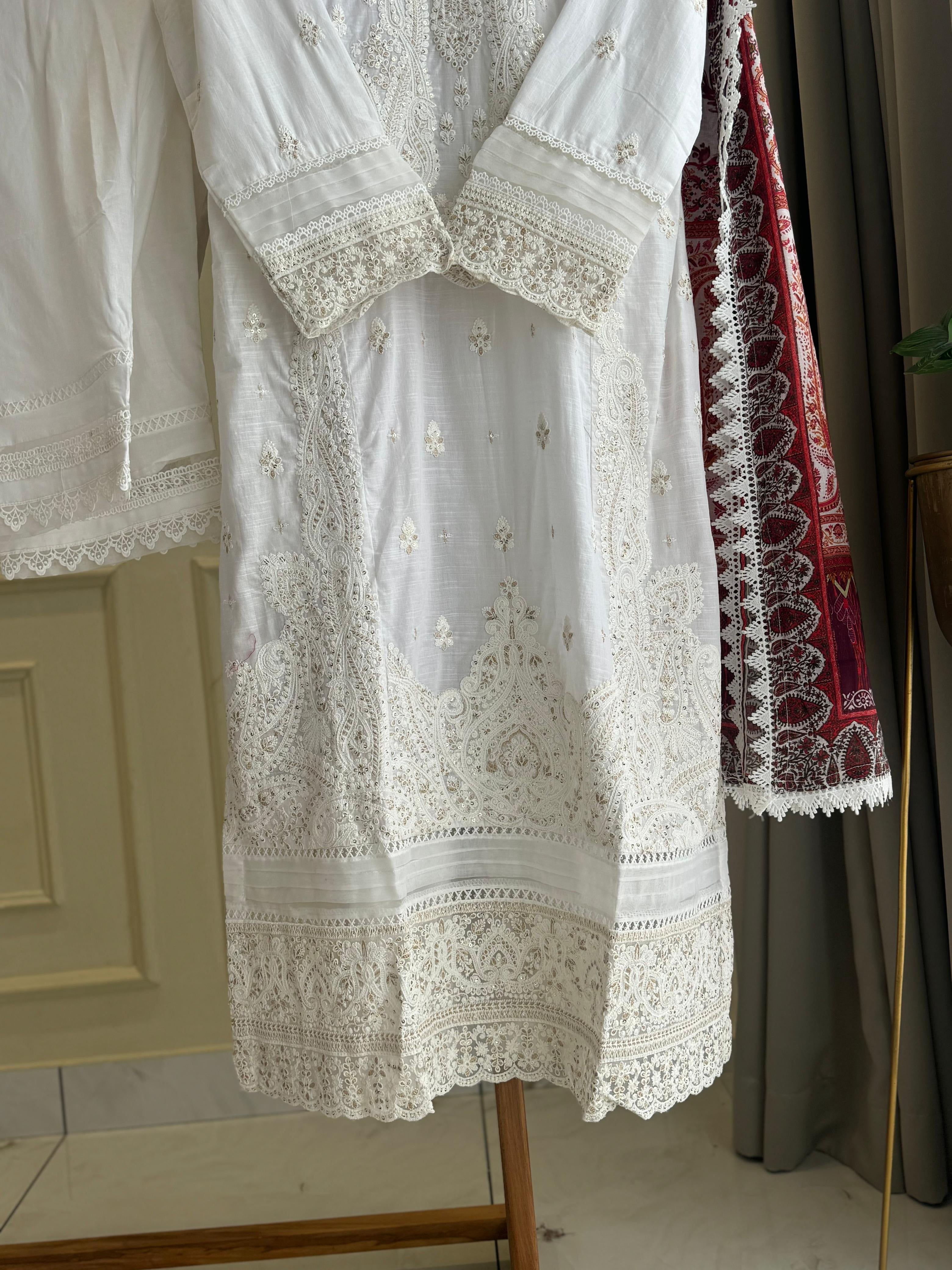 Luxurious Gul- Adhar Pakistani Pret Wear-04